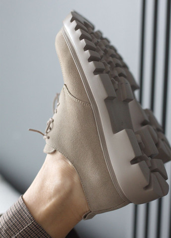 Zlett Жіночі туфлі з натуральної м'якої замші на легкій підошві броги бежевий з натуральна замша, україна — демісезон (280916603)