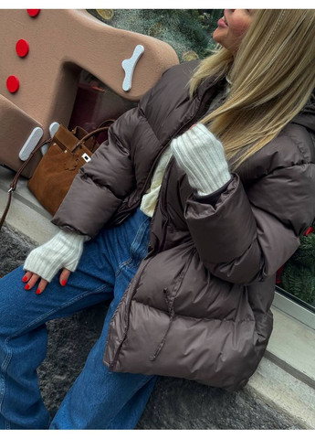 Коричнева демісезонна куртка жіноча тепла Style Point