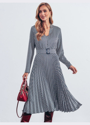 Синее кэжуал платье-миди синего цвета с плиссировкой Dressa