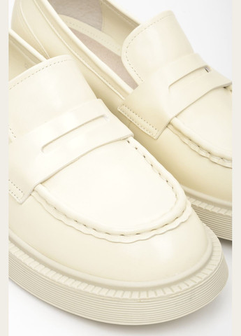 Estro Лофери, колір молочний світло-бежевий з, україна — демісезон (324030883)