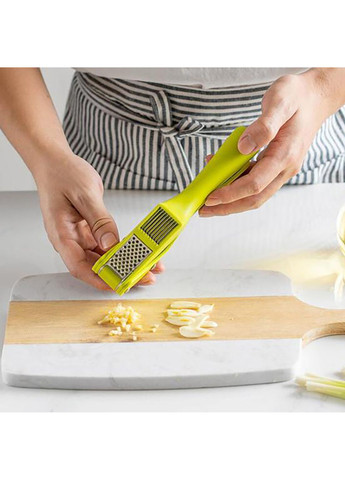 Многофункциональный пресс измельчитель для чеснока чесночница с функцией нарезки чеснока дольками (2 в 1) Kitchen Master (322618019)