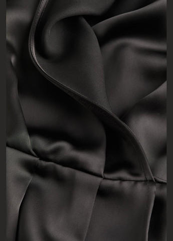 Черное кэжуал платье H&M однотонное