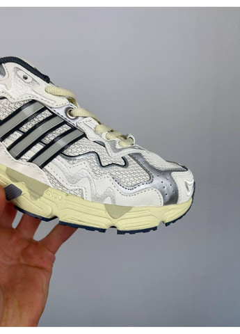 Срібні Осінні кросівки чоловічі adidas x bad bunny response cl адідас бед бані No Brand