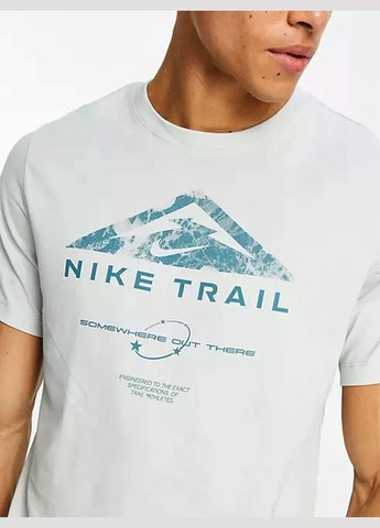 Светло-серая футболка мужская Nike Mens Trail Outdoor Running Dri-fit T-Shirt Training