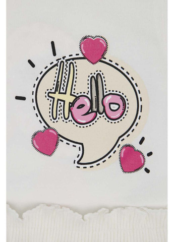 Молочна літня футболка Miss Feriha