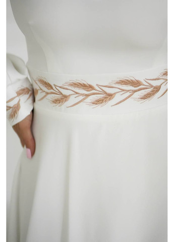 Молочное праздничный, вечернее женское платье меди с вышивкой на талии MonCher