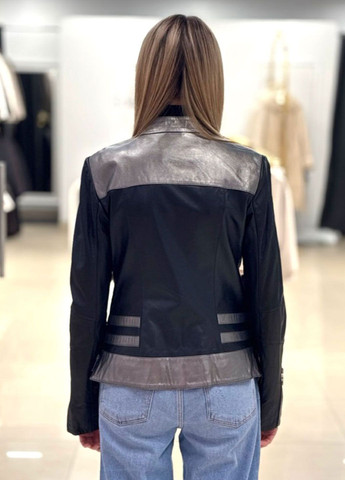 Чорна демісезонна жіноча куртка косуха з натуральної шкіри Ece