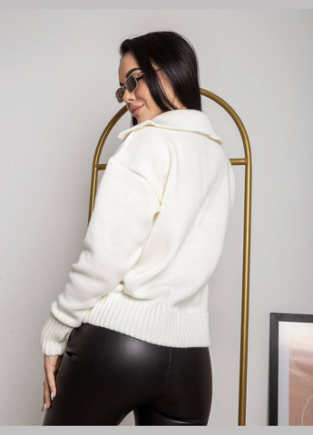 Жіночий светр із двома кишенями молочного кольору р.42/46 405083 New Trend (285711939)