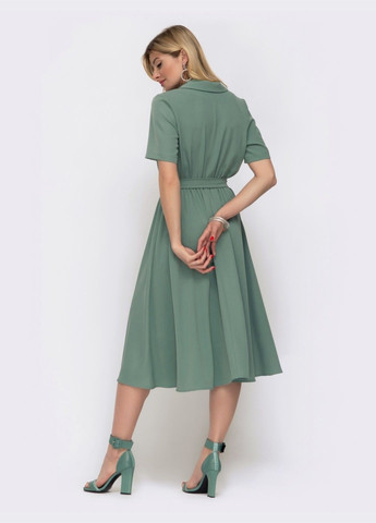 Зеленое кэжуал приталенное платье-миди из костюмной ткани зеленое Dressa однотонное