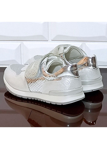 Сріблясті осінні ортопедичні кросівки на липучках для дівчинки клібі Clibee