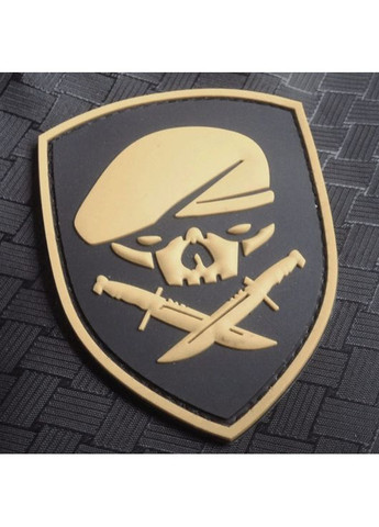 Патч ПХВ на липучке Зелёный берет No Brand (371366892)