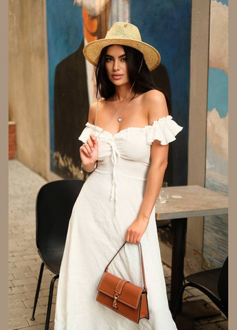 Молочное натуральное муслиновое (100% хлопок)платье-трансфомер, плечи можно приподнять или опустить, талия регулируется шнуровкой No Brand