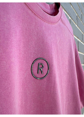 Футболка жіноча A-N 02517 варена аплікація літера "R" з камінців попереду середньої довжини one size No Brand - (315589176)