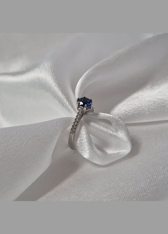 Серебряное кольцо с Синим камнем.0 размер серебро 925 пробы Родированное 81112с 2.33г No Brand (316649617)