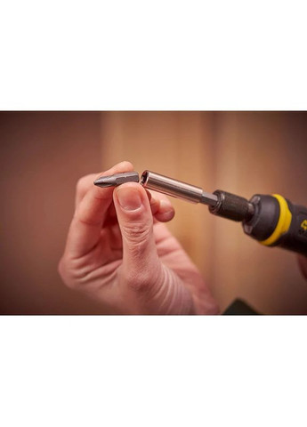 Викрутка акумуляторна "FatMax", 4 В, 1,5 АхГод, F= 0,9 Нм FMHT66719-0 Stanley (365330259)