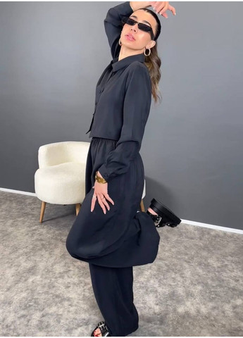 Жіночий костюм з шовковистої тканини Україна (350669456)