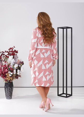 Рожева кежуал сукня жіноча "креативний шик" з довгим рукавом sf-255 розовий, 54-56 Sofia з геометричним візерунком
