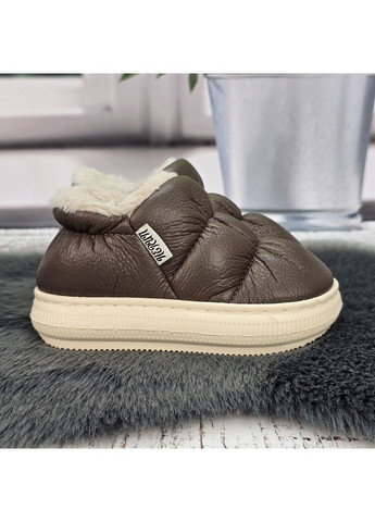 Коричневые тапочки чуни детские коричневые экокожа с меховой подкладкой на пенковой подошве Luck Line