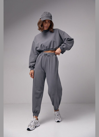 Женский спортивный костюм с укороченным свитшотом и джоггерами - темно-серый Lurex (282957661)