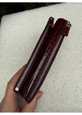 Гаманець-купюрник жіночий натуральна шкіра лак на магнітах (412-803) Desisan (371736220)