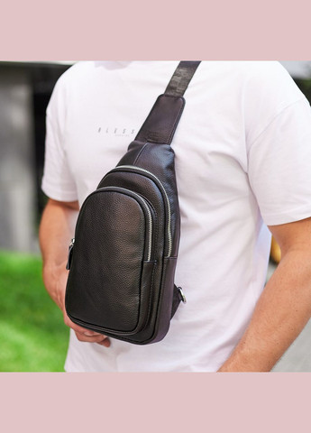 Чоловіча сумка-слінг шкіряна чорна на плече зерниста 23242 Vintage (359380825)