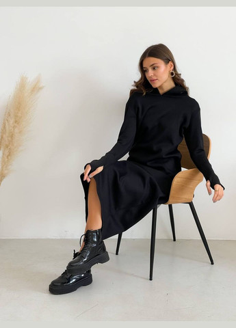 Черное повседневный, кэжуал длинное платье с капюшоном на флисе Vakko однотонное