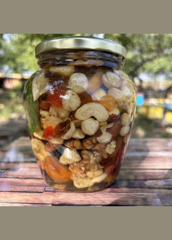 Ассорти орехи и сухофрукты у меда акации 0,72 л (900 грамм) МЕД ПОШТОЮ (322148692)