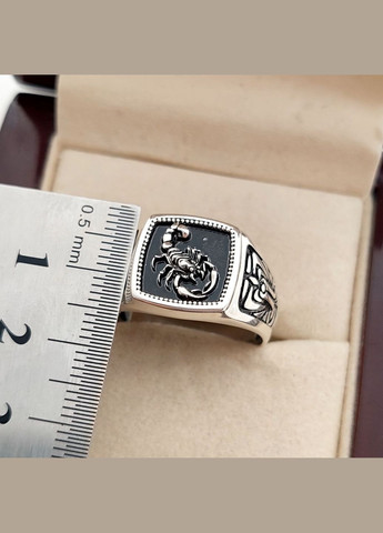 Печать серебряная человечек серебряный мужской квадрат с черной эмалью знак зодиака Скорпион 520-3скорпион, размер No Brand (316397713)