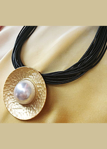 Кольє багатошаровий чокер із великим кулоном. No Brand (341140515)