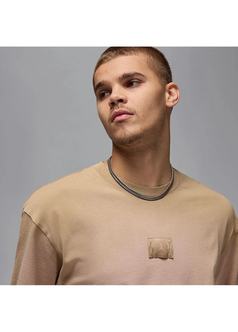 Бежева футболка чоловіча flight essentials 85 beige Air Jordan