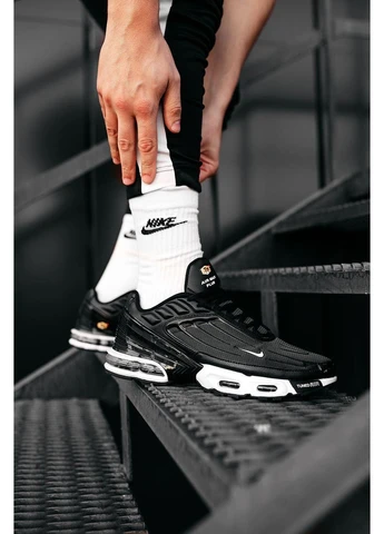 Чорні Осінні кросівки чоловічі nike air max tn plus 3 black white найк аір макс тн плюс No Brand