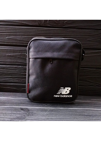 Барсетка в чорному кольорі - надійний аксесуар для міста No Brand (365762098)