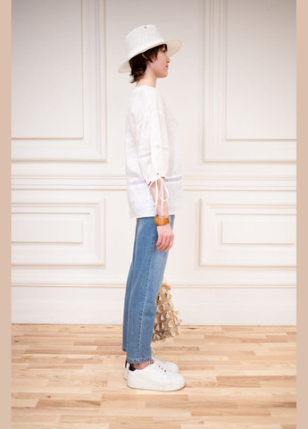 Біла лляна оверсайз сорочка з пишним рукавом білого кольору поппі Dolcedonna