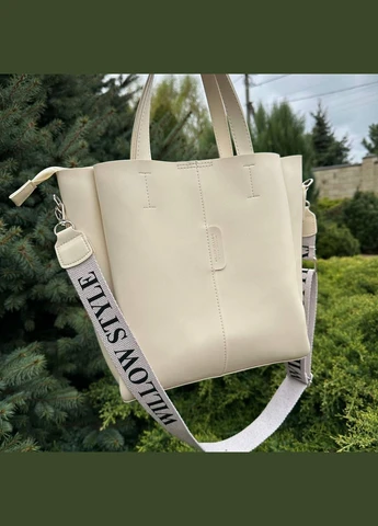 Стильна сумка на плече з екошкіри містка м'яка бежевий (sku_1216Д) No Brand (330576099)
