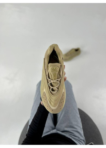 Бежевые демисезонные кроссовки мужские adidas ozelia savanna адидас озелия No Brand