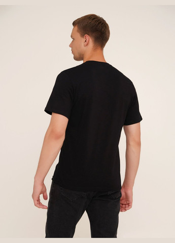 Черная футболка с принтом мужская герб золотой e-mb02307 черный shop (2000990242747) LAWA Футболка патріотична