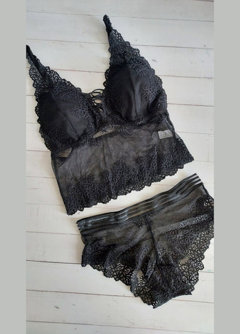 Чорний демісезонний комплект нижньої білизни подовжений топ і трусики s/m білий (2-208) New Style