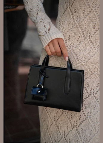 Жіноча маленька сумка колір чорний 452951 New Trend (285710983)