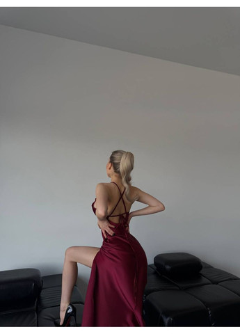 Бордовое праздничный женское шелковое платье меди на тонких бретелях No Brand