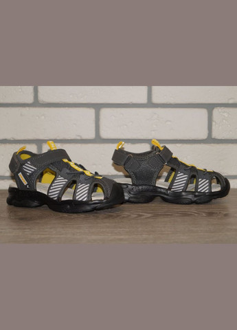 Темно-серые повседневные, кэжуал сандалии для мальчика с закрытым носком темно-серые Kimboo на липучке