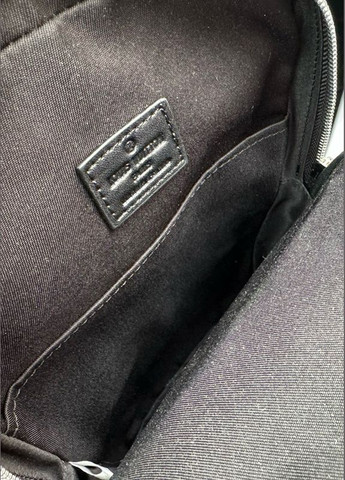 Чоловіча нагрудна сумка Louis Vuitton чорна No Brand (305849046)