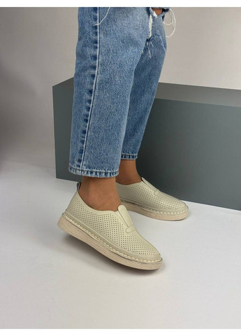 Бежевые 432 мокасины кожаные бежевые с перфорацией No Brand