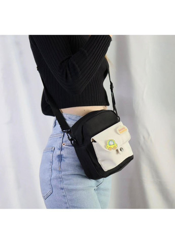 Сумка через плечо на молнии черный унисекс с маленьким молочным карманом + 2 значка кросс-боди минимализм casual стиль детская No Brand (366669519)
