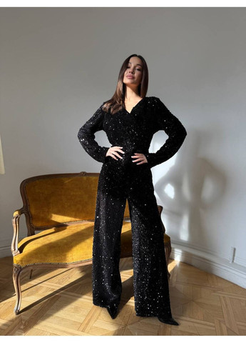 Женский комбинезон-брюки с пайетками и v-образным вырезом MonCher комбинезон-брюки чёрный праздничный, вечерний велюр