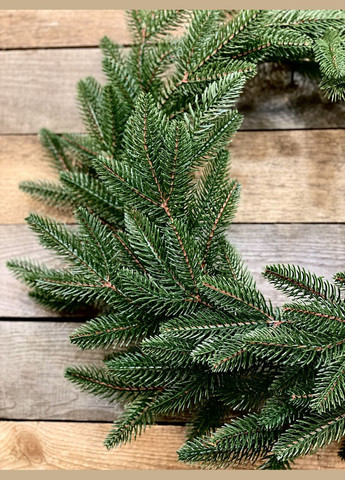 Венок хвойный рождественский Classic литой d-50 см зеленый HVOYA (328908631)