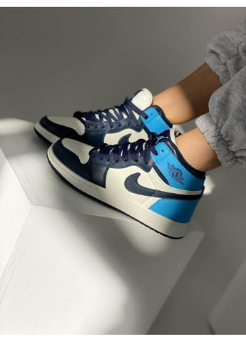 Белые демисезонные кроссовки мужские nike air jordan 1 retro high patent blue toe найк аир джордан No Brand