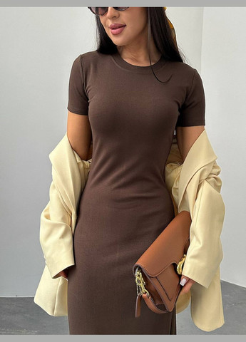 Коричневое деловое, повседневный женское платье с облегающим кроем Avanti однотонное