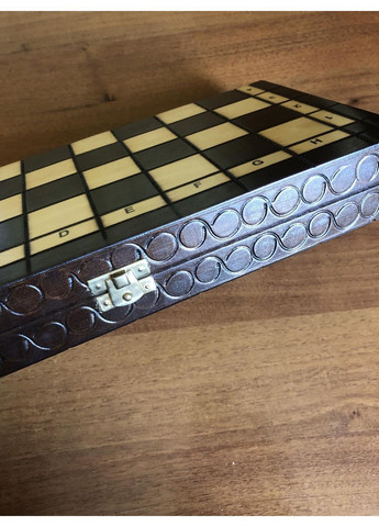 Шахи Королівські середні 34х34 см Madon No Brand (363054173)