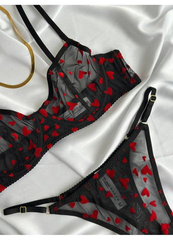 Чорний демісезонний ніжний сердечний комплект Vakko