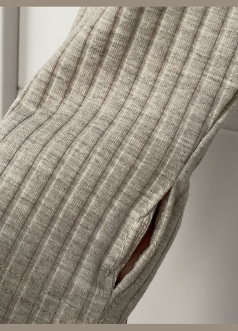 Бежевый демисезонный лонгслив No Brand